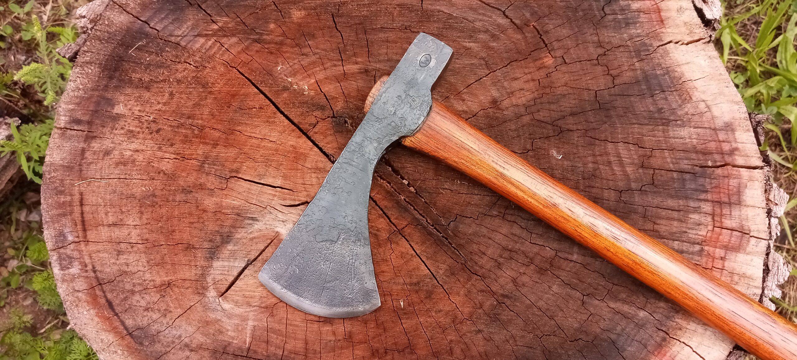 Hammer Polled Tomahawk - Old Iron Cabin