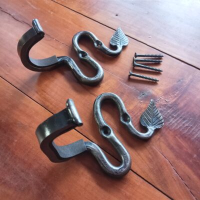 Rustic Blacksmith Iron Gun Rack Hooks